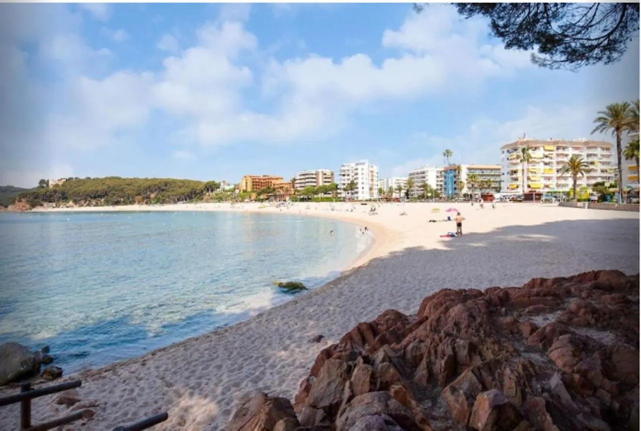 One Bedroom Flat In Fenals Lloret De Mar For 4 People スペイン